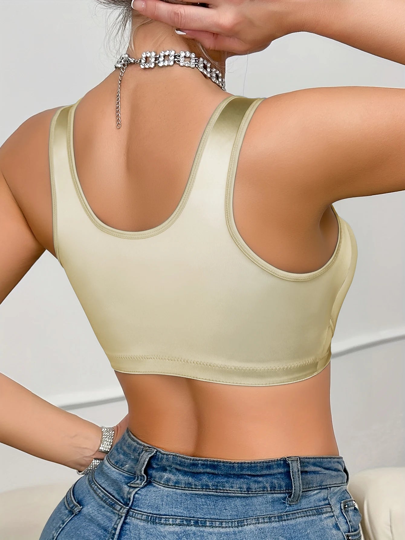 Front Closure Women's Wireless Sports Bras Medium Support Yoga Exercise Athletic Bras.