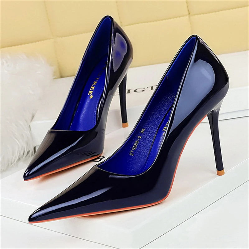 Sexy Fashion Simple Slim High Heels, Patent Leather Shallow Mouth Pointed.