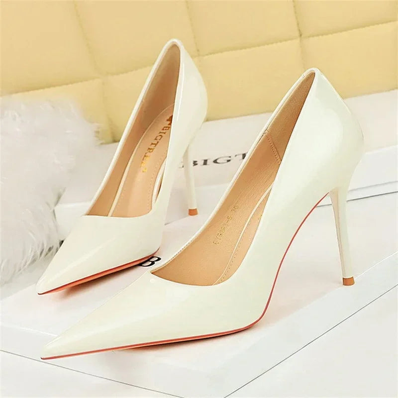 Sexy Fashion Simple Slim High Heels, Patent Leather Shallow Mouth Pointed.