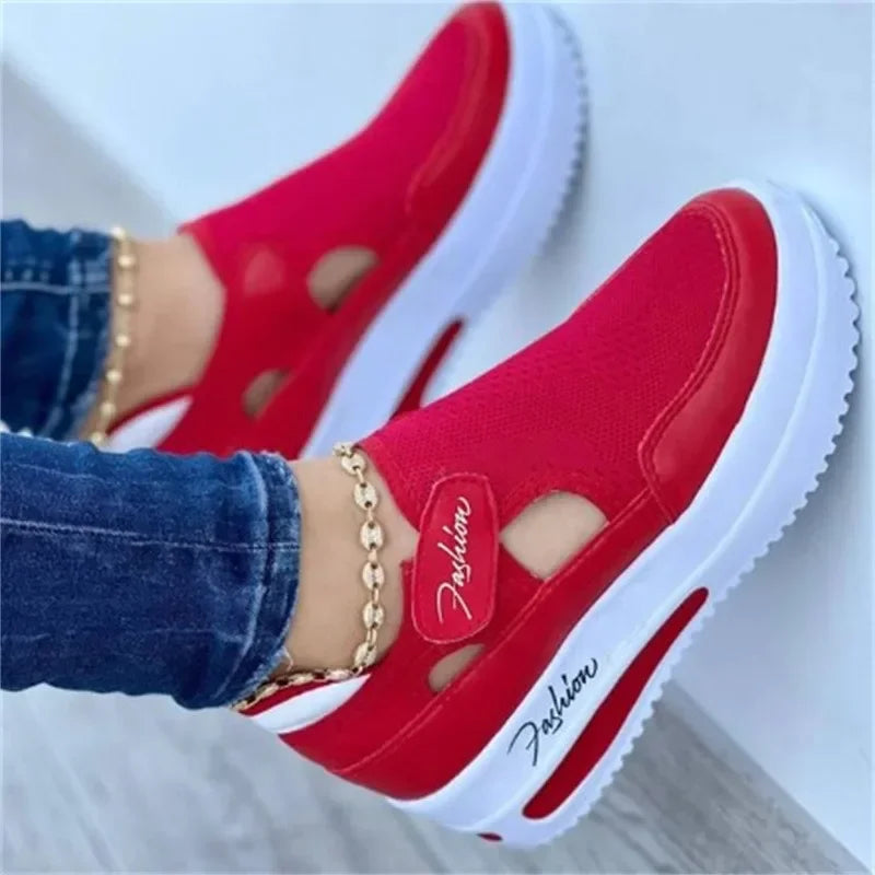 Vulcanized Women Platform Sneakers.