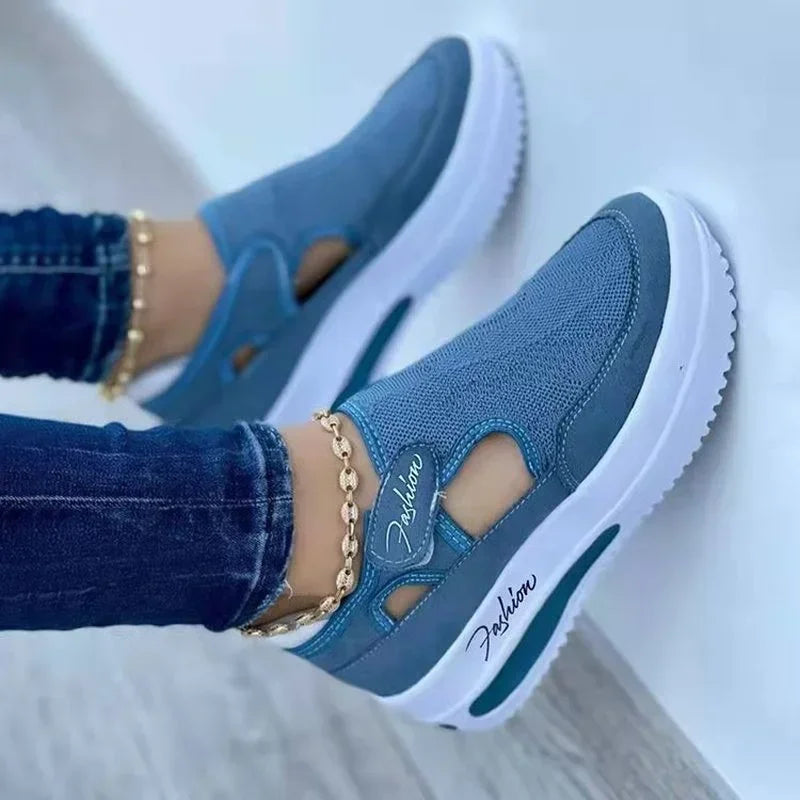 Vulcanized Women Platform Sneakers.
