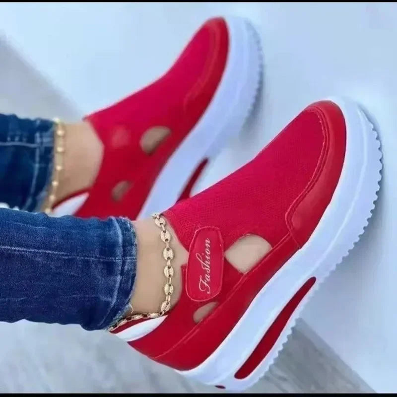 Vulcanized Women Platform Sneakers.